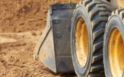 WorkSafe Victoria warns of risks from 4-in-1 buckets on skid-steer loaders